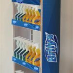 exhib-metal-y-plastico-1-357x1024